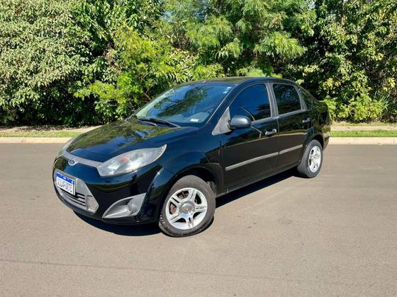 FORD FIESTA 1.6 ROCAM 8V FLEX 4P MANUAL FORD FIESTA 1.6 ROCAM 8V FLEX 4P MANUAL